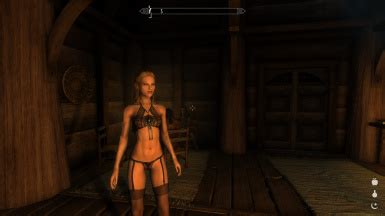 UNP HDT Physics Version For Equipable Underwear For Everyone At Skyrim