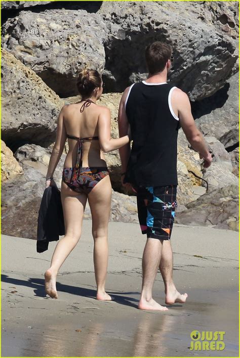 Miley Cyrus Bikini Babe With Liam Hemsworth Photo 2590118 Bikini