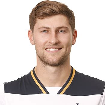 Tyrone deon mings (born 13 march 1993) is an english professional footballer who plays as a centre back for premier league height and weight 2021. Tyrone Mings vs Ben Davies - Compare two players stats 2021
