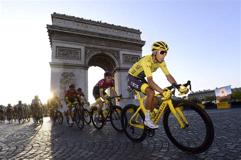 Gagnez Places En Tribune Pour L Arriv E Du Tour De France Le Cycle Fr