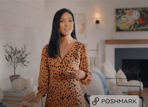 Poshmark Commercial Actress Isabelle Du And Karis Renee 2024