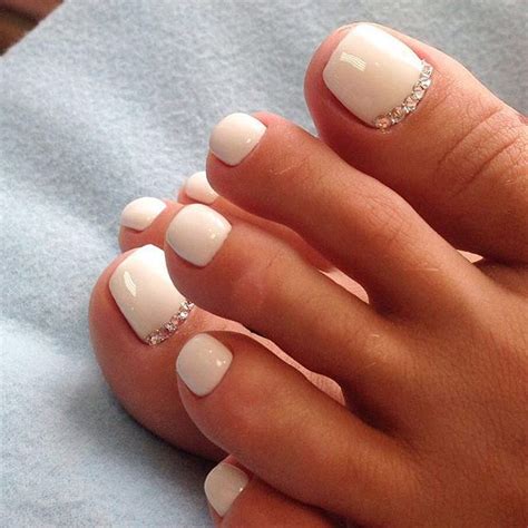 White Rhinestone Toe Nailart Summer Toe Nails Toe Nails Toe Nail Designs