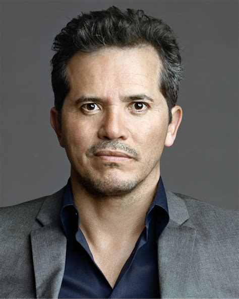 Lesson In Laughter John Leguizamo Brings Latest One Man Show To Chicago Theatre