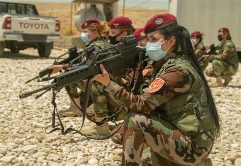 dvids images peshmerga female soldiers run through squad movement drills [image 8 of 9]