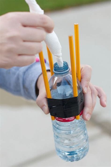 Easy Bottle Rocket Diy Bottle Rocket Rockets For Kids Fun Science