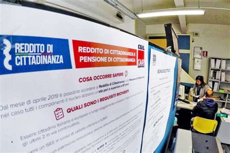 reddito di cittadinanza il governo mostra i muscoli ai poveri migliaia di famiglie a rischio