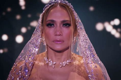 Jennifer Lopez Spontaneously Weds Owen Wilson In ‘marry Me Trailer Billboard