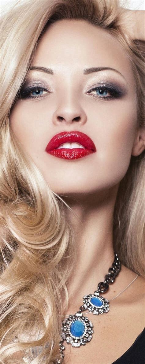 perfect red lips lipstick art makeup for blondes glamour shots glitter glam makeup makeup