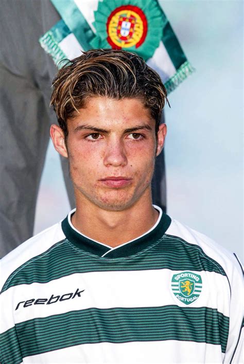 Cristiano Ronaldo Adolescent Il Mettait Des Poids Ses Pieds Pour