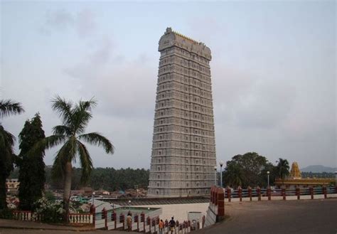 Top 10 Tallest Gopurams Of Temples In India