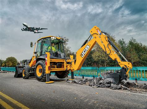 Jcb Launches New 3cx Backhoe Loader Industrial Vehicle Technology