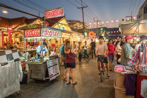 We've got 207 hotels to pick from within a mile of hua hin night market. Hua Hin Night Market: Apa Yang Menarik? | Tripfez Blog