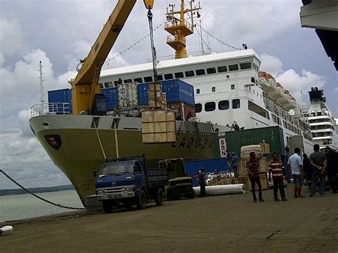 Kelebihan Dan Kekurangan Pengiriman Barang Lewat Laut