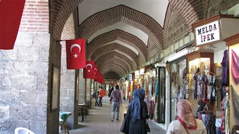 Pasti memudahkan anda untuk mengetahui tentang pelaburan saham. Covered Market (Covered Bazaar), Bursa | Turkey | Points ...