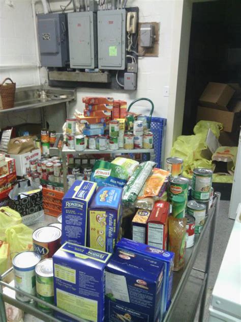 What does the food pantry do to help their community? St Vincent De Paul Food Pantry Near Me - Food Ideas