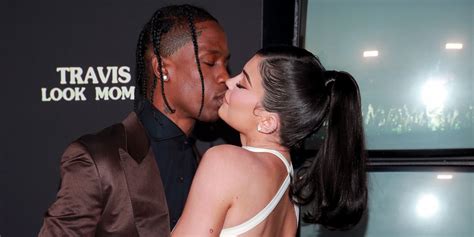 See Travis Scott And Kylie Jenners Pda At Look Mom I Can Fly Premiere