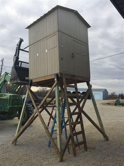 I have designed this deer stand as an alternative to my already 4x4 box project i had on the site. Pin by Allen Chaffee on Deer Blind Ideas | House blinds ...