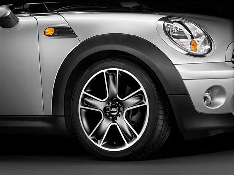 Mini Genuine 17 Inch Light Alloy Wheel Star Bullet R111 Black