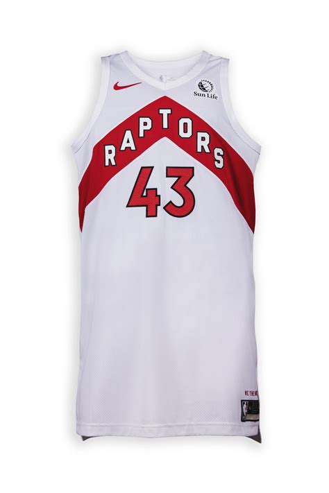 Toronto Raptors Release New Uniforms For The Next Nba Season Photos