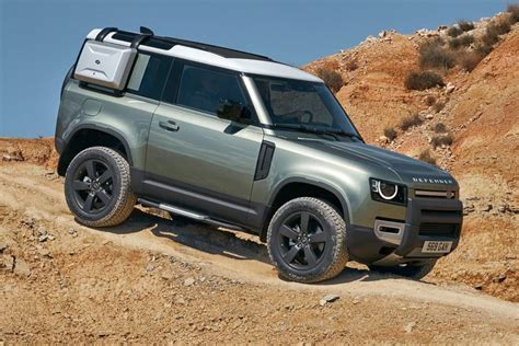 See Why Experts Call The 2022 Land Rover Defender “an Unmitigated