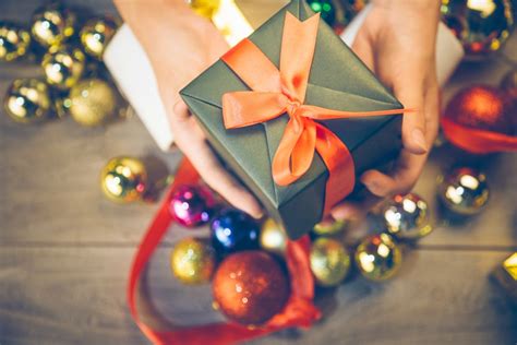 20 Expensive Christmas Gifts For Your Girlfriend Unique Gifter