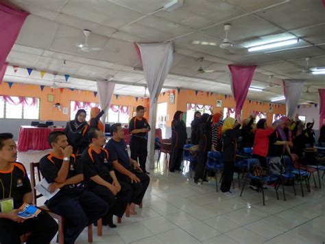Persembahan peserta negeri johor dalam pertandingan puisi peringkat kebangsaan 2019 PEJABAT PENDIDIKAN AGAMA DAERAH MUAR