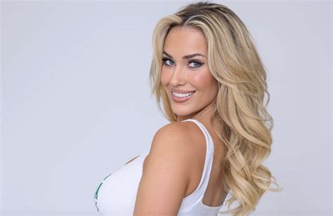 Paige Spiranac S Football Outfit Is Going Viral On Sunday The Spun