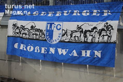 Selbstverständlich ist jede fcm fahne sofort bei amazon.de im befinden lager und kann direkt gekauft werden. Foto: FCM Fahne Magdeburger Größenwahn - Bilder von 1. FC ...