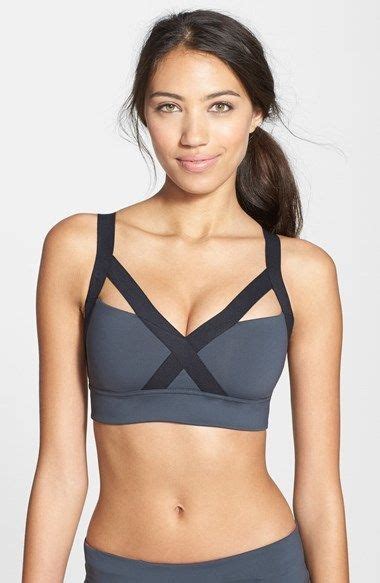 Zella Glam Sports Bra This Looks So Comfy Its Very Nice I Want It