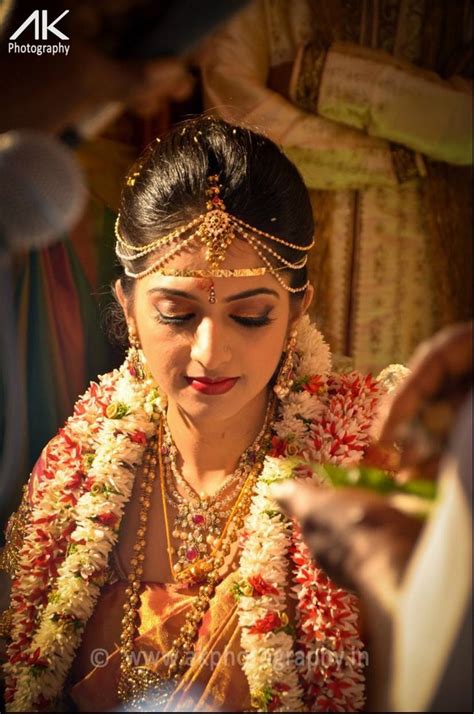 Nethi Chutti Maang Tikka Styles For Every Bride Indian Bridal