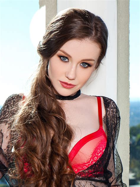 Emily Bloom 15 Tumblr Gallery