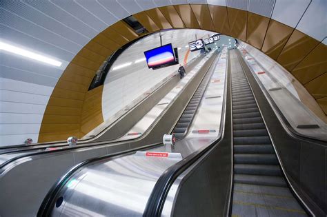 12 Old And New Photographs Of The Haymarket Metro Station In Newcastle