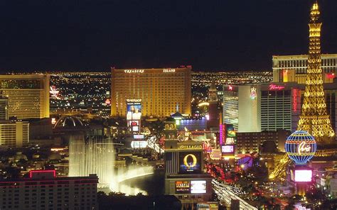 44 Las Vegas Screensavers Wallpaper Free Wallpapersafari