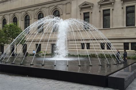 Metropolitan Museum Of Art Ny Dancing Jet Fountains Delta Fountains