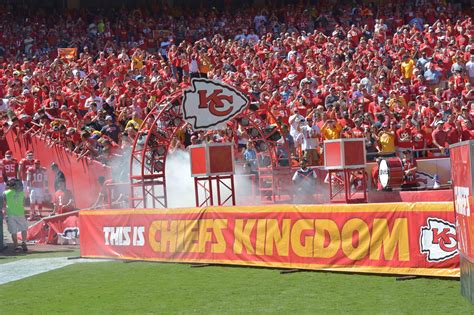 Kansas City Chiefs Fan Base Ranked 27th In The Nfl Arrowhead Pride