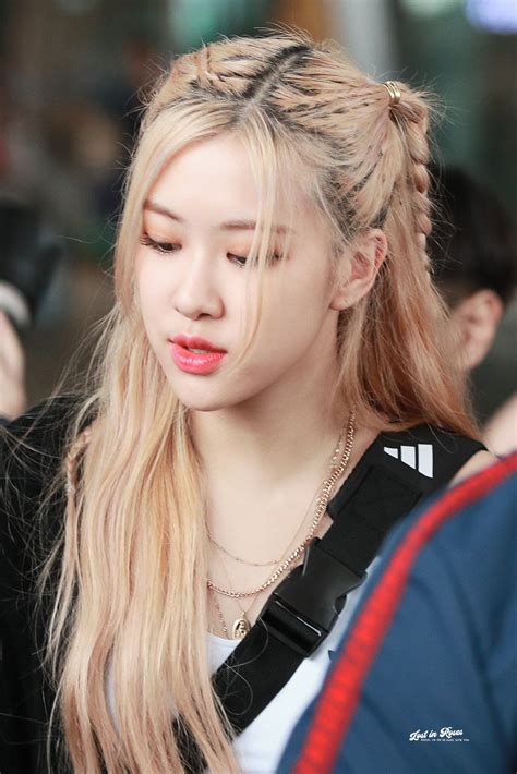 Lostinяoses On Twitter Rosé Blackpink Hairstyle Rosé Hairstyles