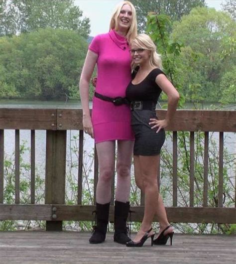 Pictures Of The Tallest Woman In The World
