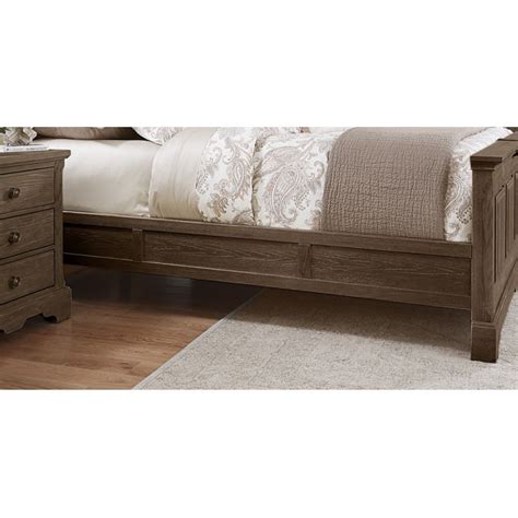 Vaughan Bassett Heritage King Mansion Bed With Decorative Rails In Cobblestone Oak