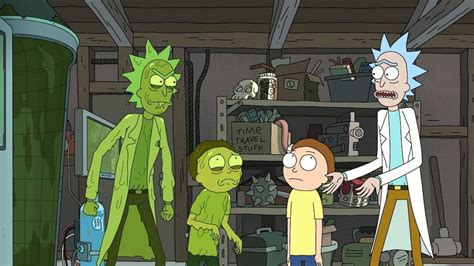 4 Terrifying Rick And Morty Episodes That Dip Into Horror For Halloween