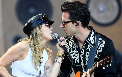 Listen To A Teaser Of Mark Ronson And Miley Cyrus New Collaboration