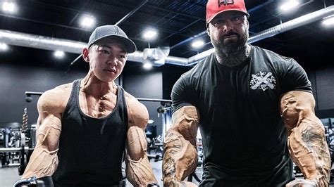 Video Tristyn Lee And Frank Mcgrath Have A Super Arms Workout Together Fitness Volt