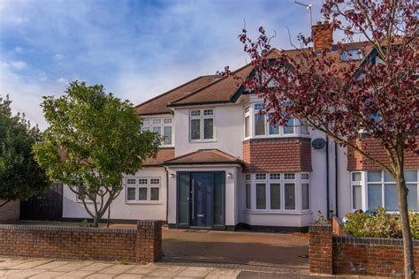Maybe you would like to learn more about one of these? 4/5 Bedroom Semi Detached House
