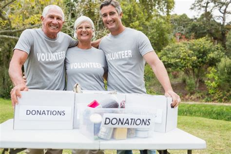 volunteering benefits  ideas  older adults