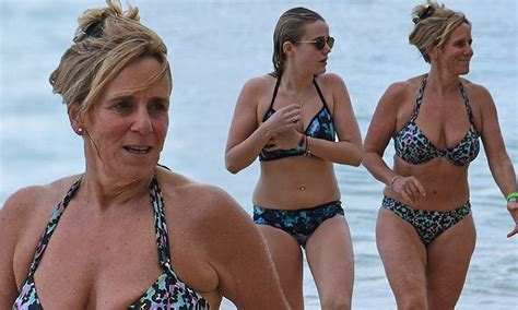 Jeremy Clarkson S Estranged Wife Frances Cain Kicks Up The Surf In