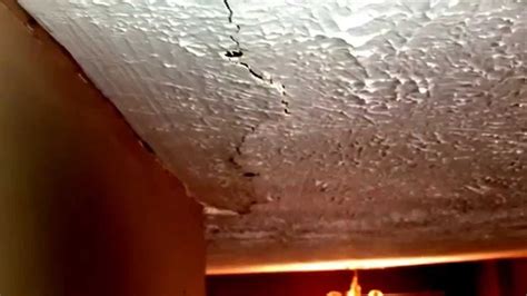 In most occasions, hairline cracks are cosmetic in nature and can be repaired swiftly and easily. How to repair sagging textured stipple popcorn ceiling ...