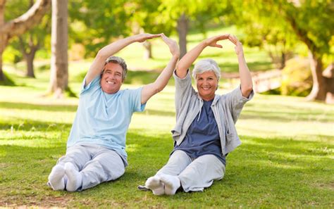 การออกกำลังกายสำหรับผู้สูงอายุ ควรออกกําลังกายแบบนี้