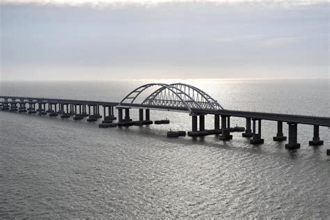 crimea s kerch bridge holds deep value for putin and russia the new york times