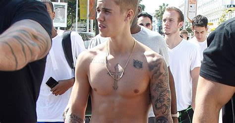 Justin Bieber Shoots Calvin Klein Campaign After Flashing His