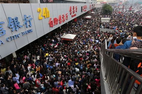 23 Shocking Photos That Show Just How Crowded China Has Become