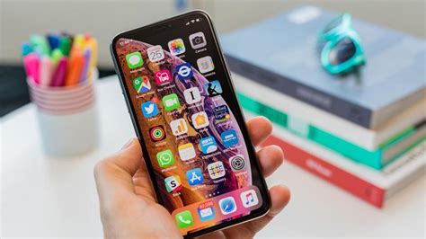 Same thing with force quitting apps: OnePlus 6T vs iPhone XS Comparison: Which Is The Best ...